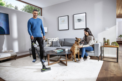 BISSELL ICONPET Turbo 25V en action